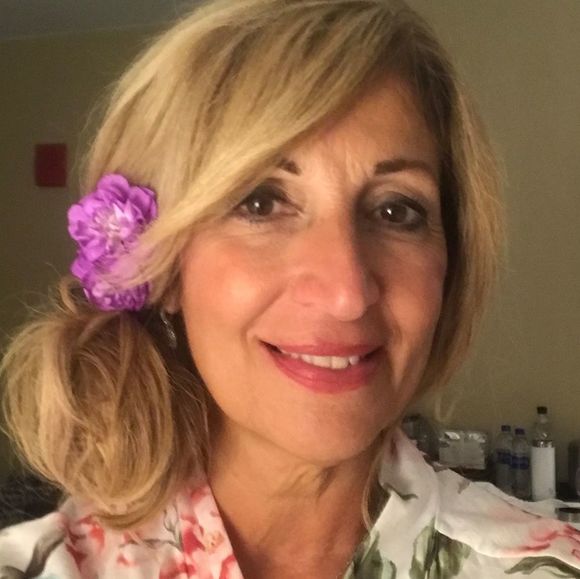 Meet your Posher, Johanna - Picture 1 of 1